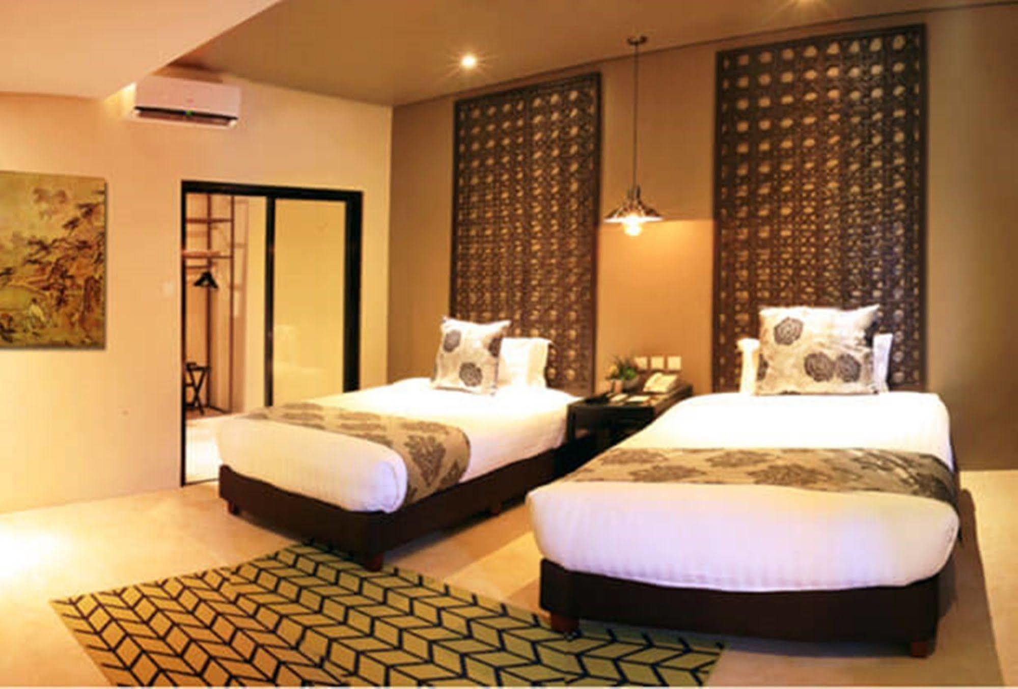 The Oriental Leyte Hotel Palo Eksteriør billede